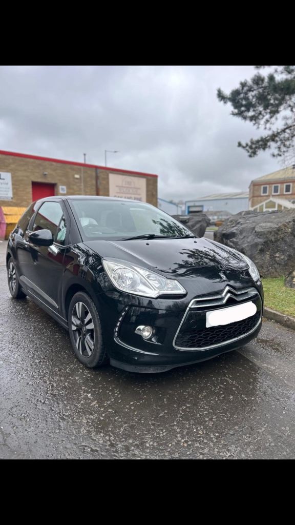 Citroen, DS3, Hatchback, 2015, Manual, 1560 (cc), 3 doors