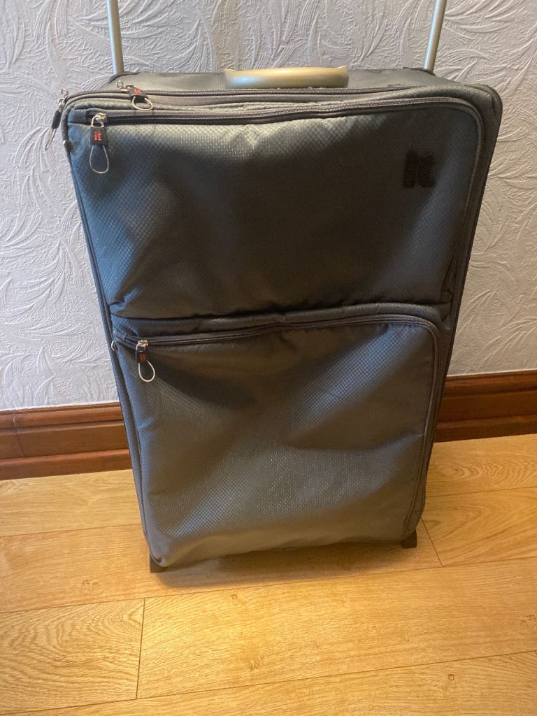 IT Luggage Suitcase – Grey, Good Condition