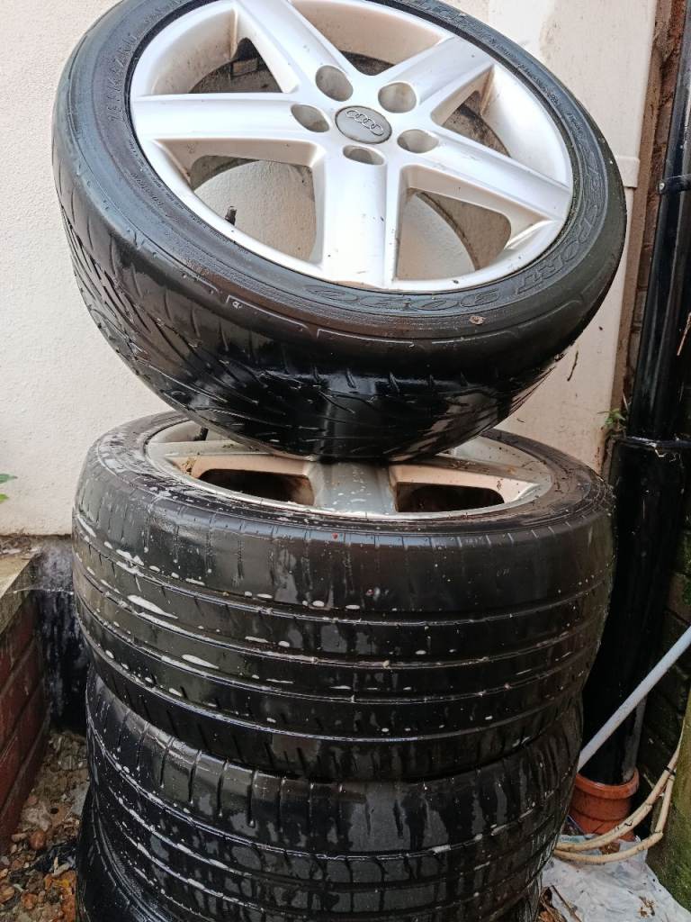 Audi Alloy Wheels with Dunlop Summer Tyres – Used with Signs of Wear