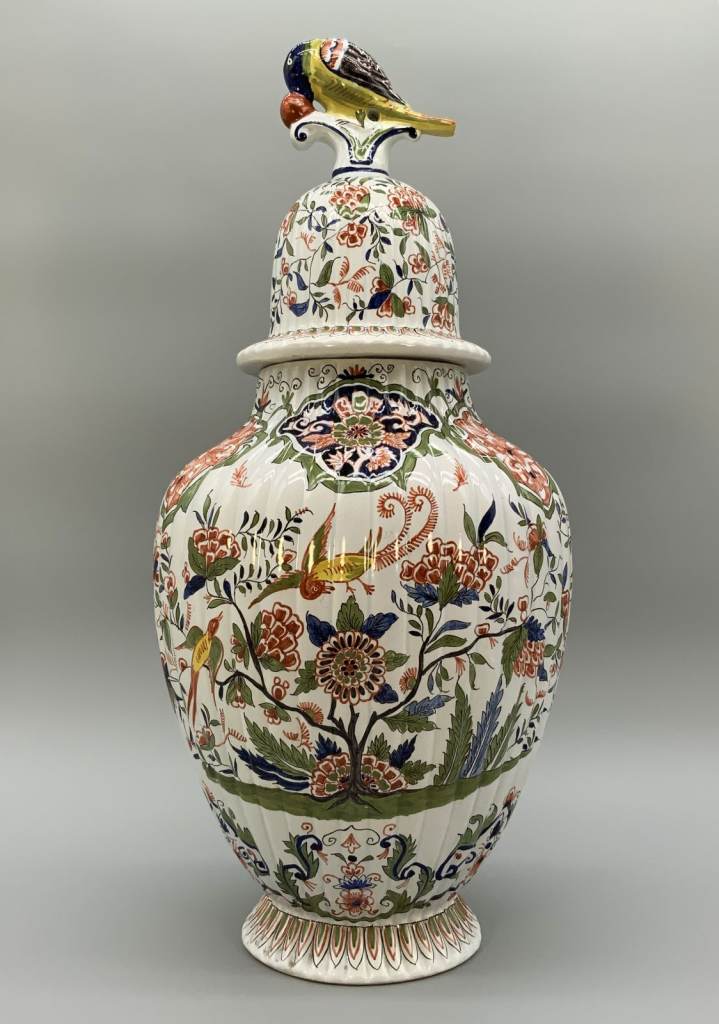 Huge c. 1900 Dutch Delft Polychrome Parrot Vase Chinoiserie Ribbed Vases