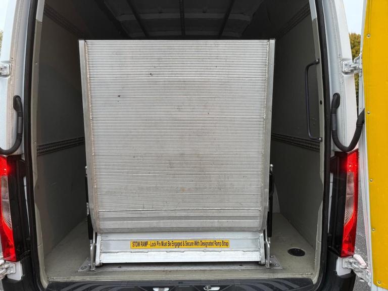 2023 Mercedes-Benz Sprinter 2.0 315 CDI Progressive RWD L3 H2 Euro 6 (s/s) 5dr PANEL VAN Diesel M...