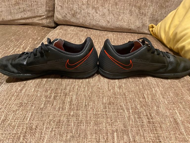 Size 2 Nike Mercurial Astro turf football trainers