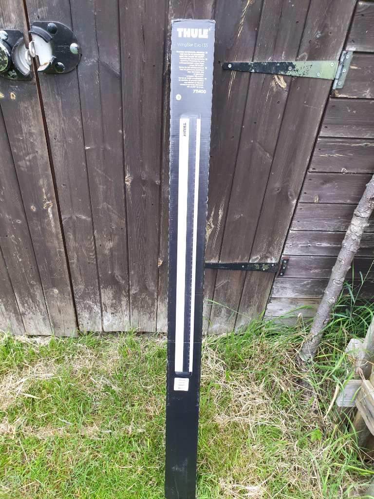 New & Sealed Thule 711400 Evo Silver WingBars Car Van Roof Bars - Pair 135cm