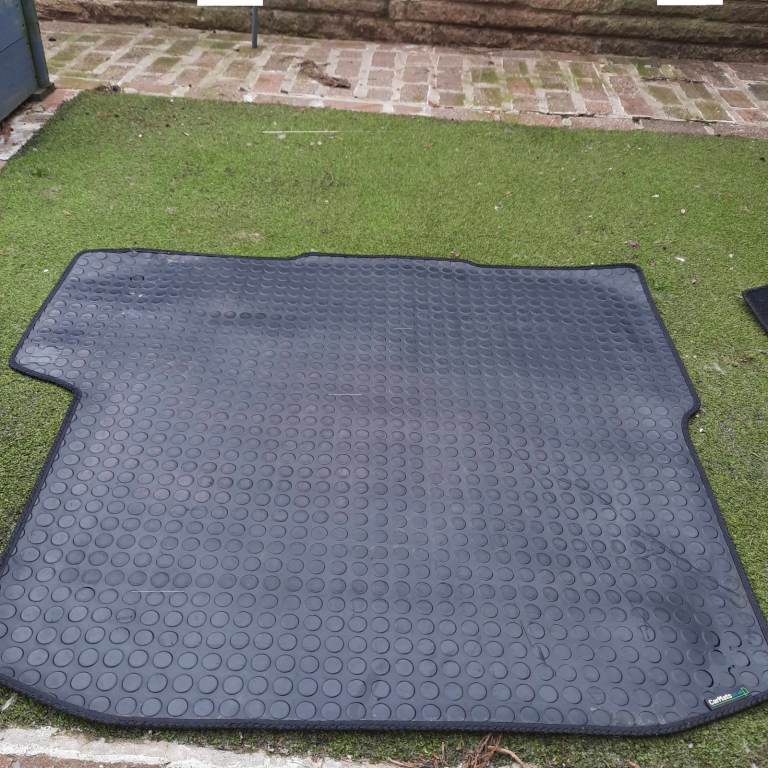 SKODA OCTAVIA ESTATE 2013-2020  REAR BOOT MAT