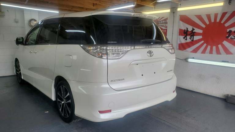 toyota toyota estima 2.4 automatic 7 seater fresh japanese import 2012 