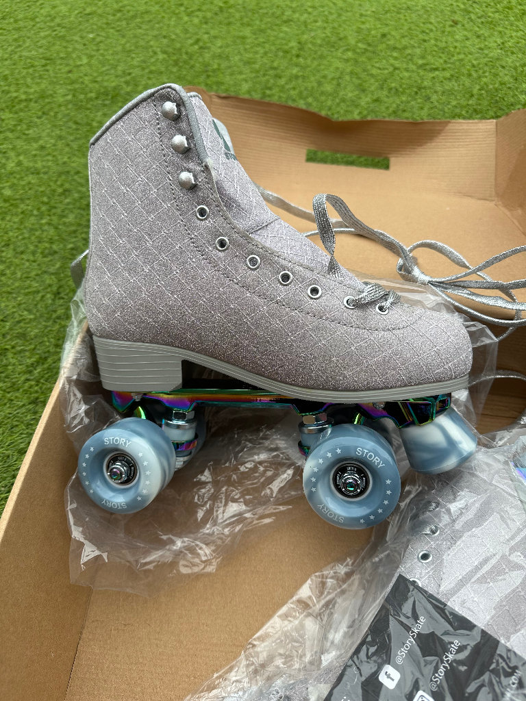 Quad roller skates brand new in box uk size 6