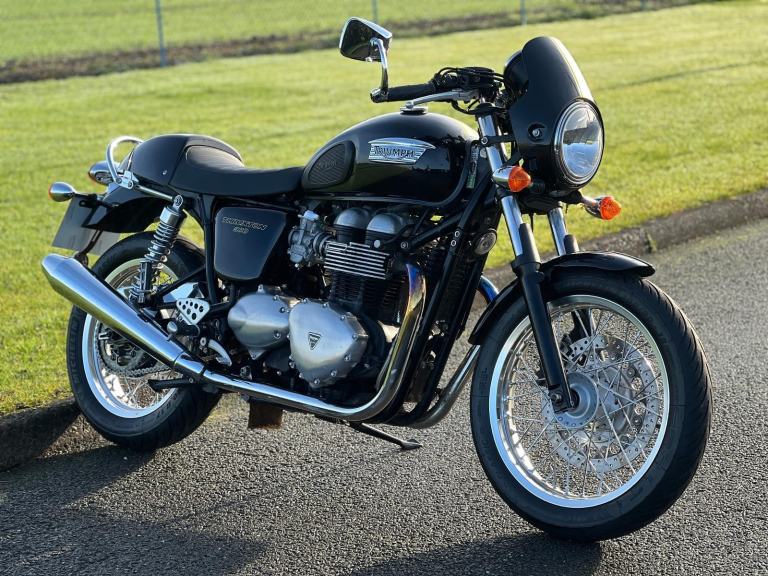 2014 Triumph Thruxton 900 865 Retro Cafe Racer | 1 Owner | Fast Delivery