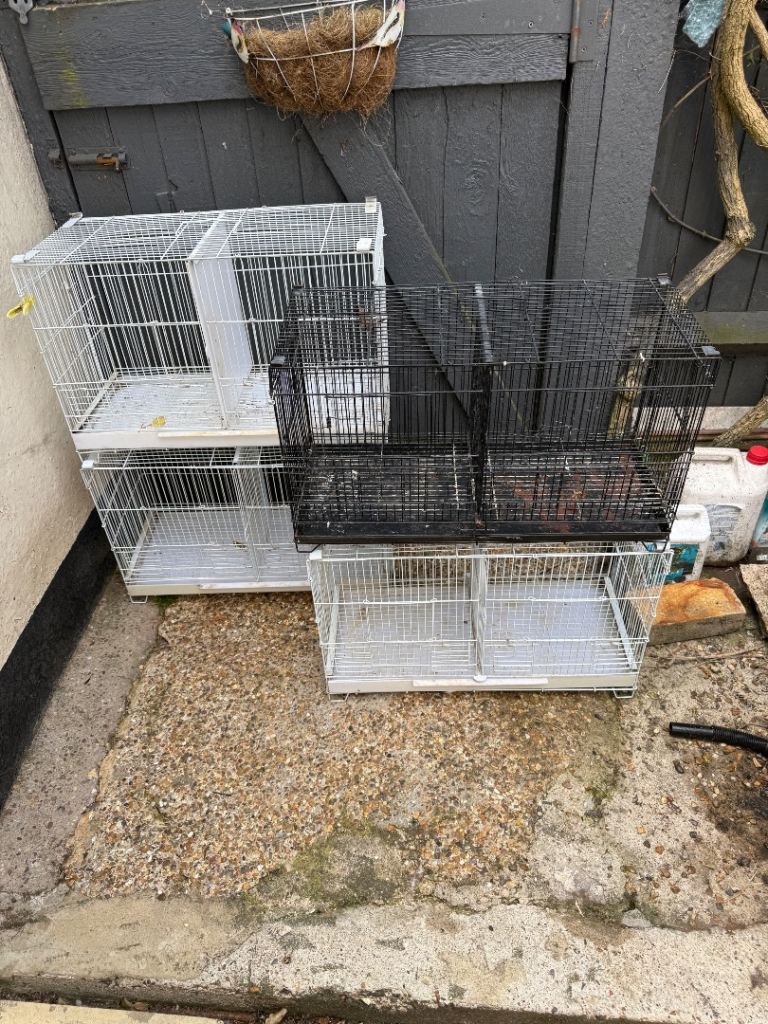 4 Double breading bird cages