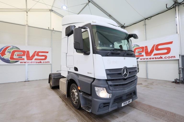 2014 (14 PLATE) Mercedes Benz ACTROS 1840 4x2 Euro 6 Tractor Units