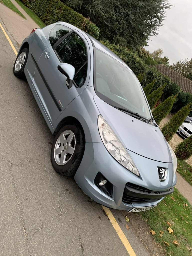 Peugeot, 207 Hatchback 2009 Manual, 1.4 petrol Low Miles
