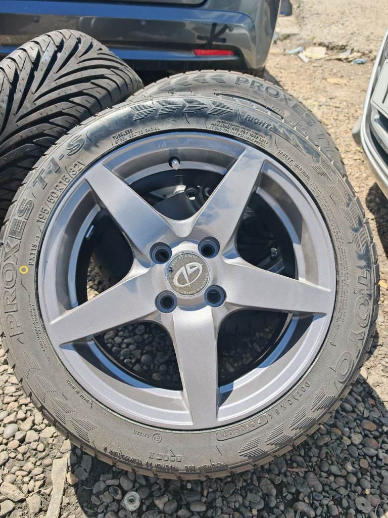 15 inch wheels and tyres  x4 kosei  