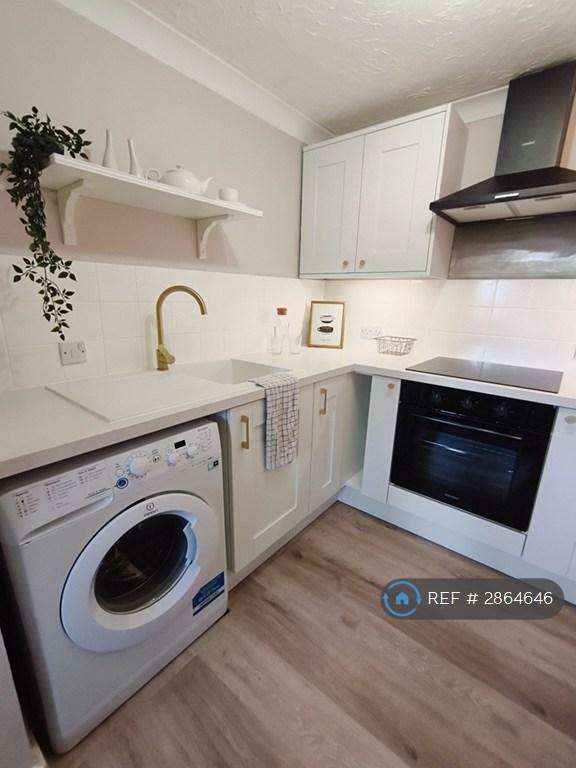 1 bedroom flat in Whitehill Road, Cambridge, CB5 (1 bed) (#2864646)
