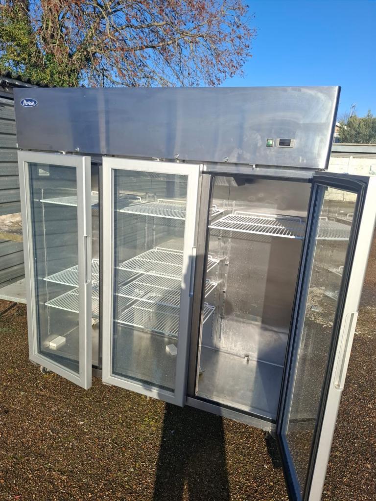 Commercial fridge 