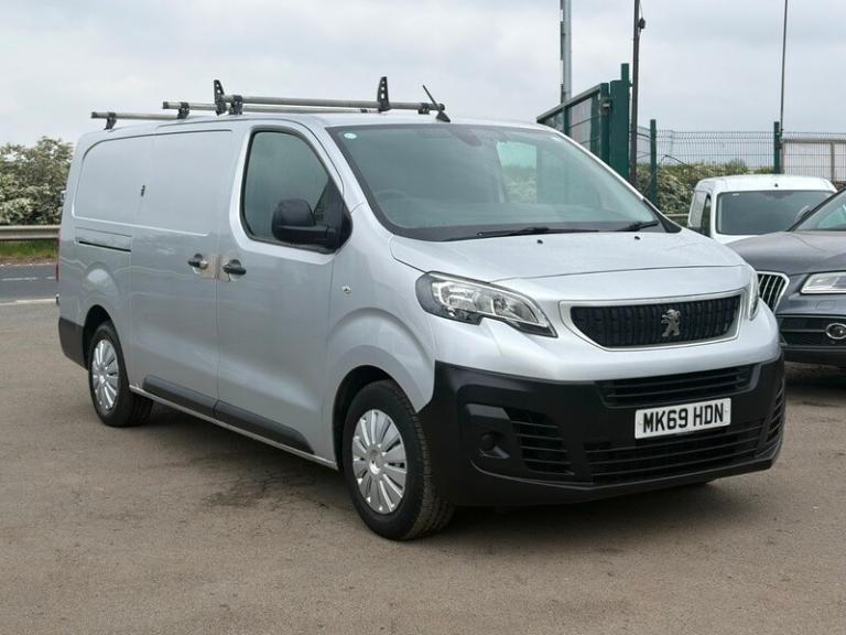 PEUGEOT EXPERT LONG WHEELBASE WITH AIRCON TWIN SIDE DOORS IN SILV
