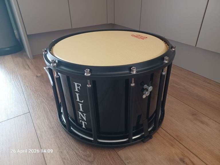 Flint Percussion Super XTS 2 Pipe band marching Snare drum Like NEW