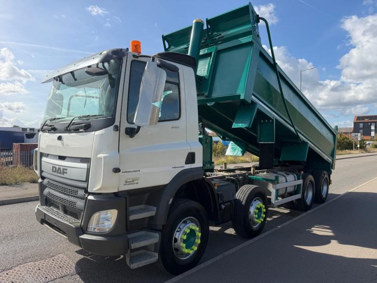 2016 DAF CF440 8x4 Tipper