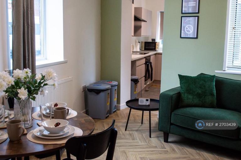 1 bedroom in Cooper Street, St. Helens, WA10 (#2703439)