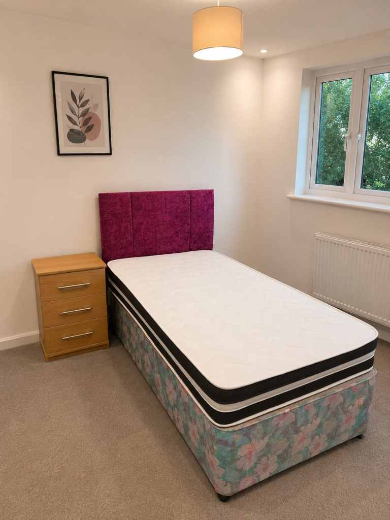 Comfortable Single Divan Bed with Mattress and Headboard