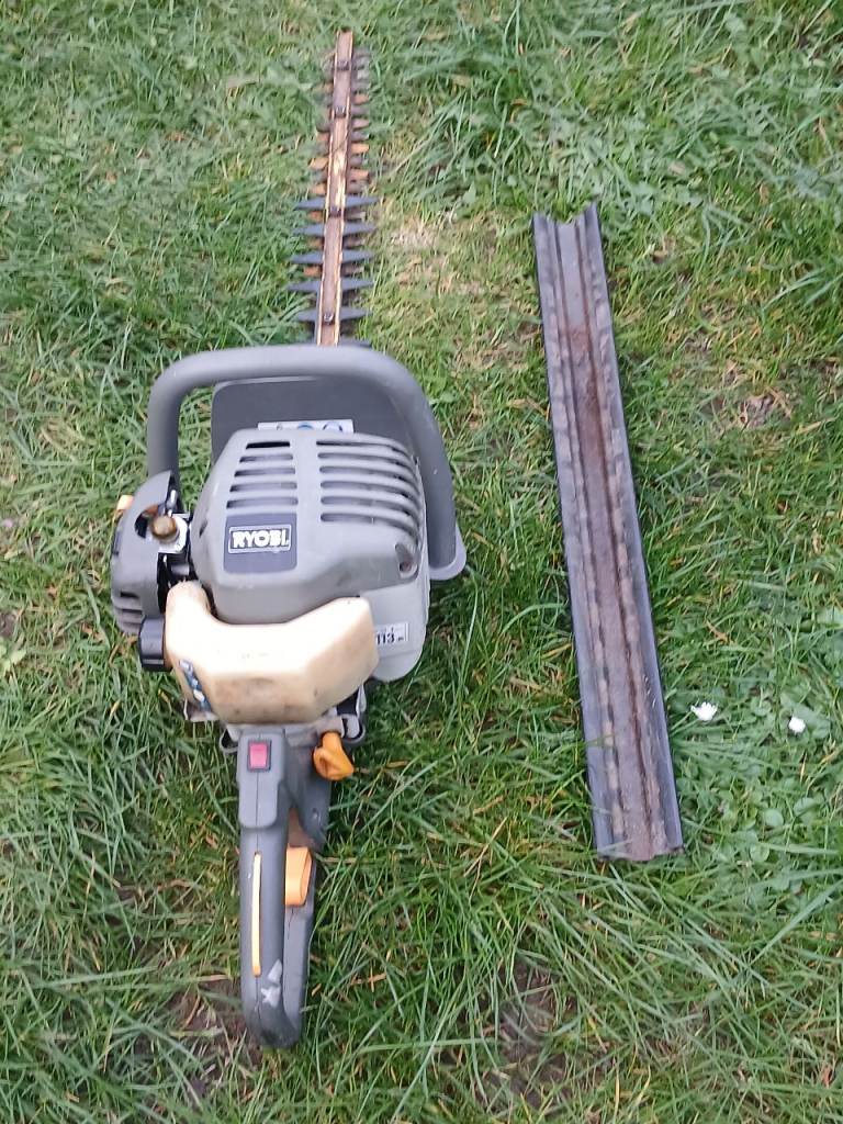 Ryobi petrol hedge trimmer fully working 