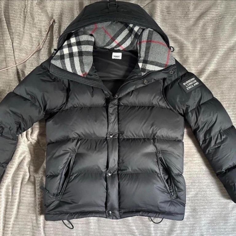 burberry puffer jacket with removable sleeves 