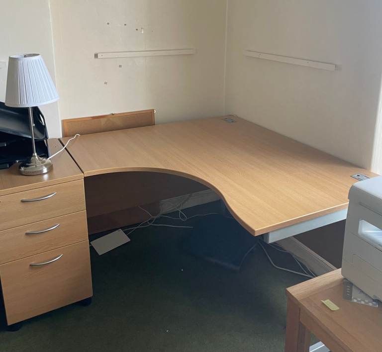Office desk with set of drawers