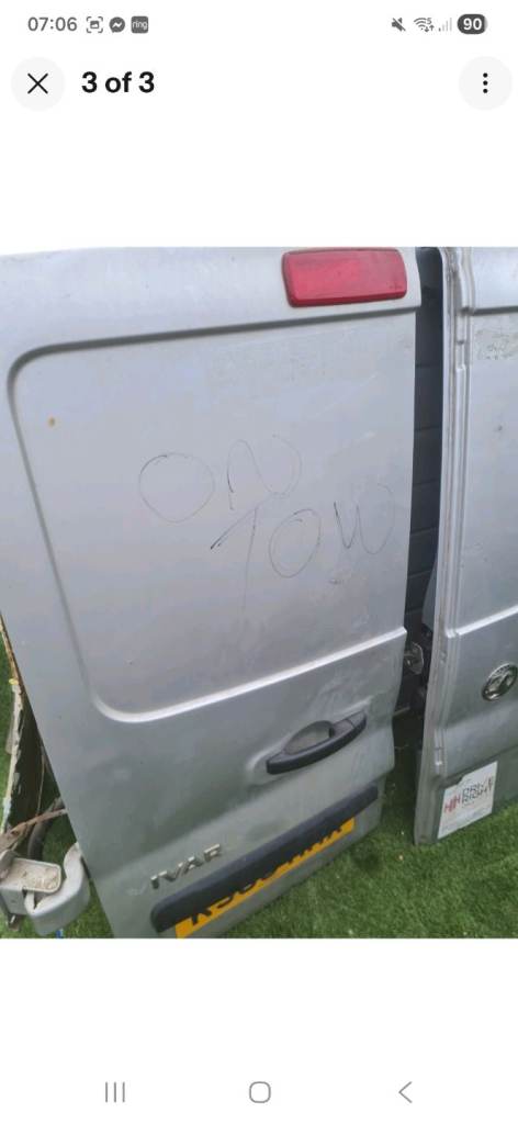 Vauxhall vivaro back doors 2015