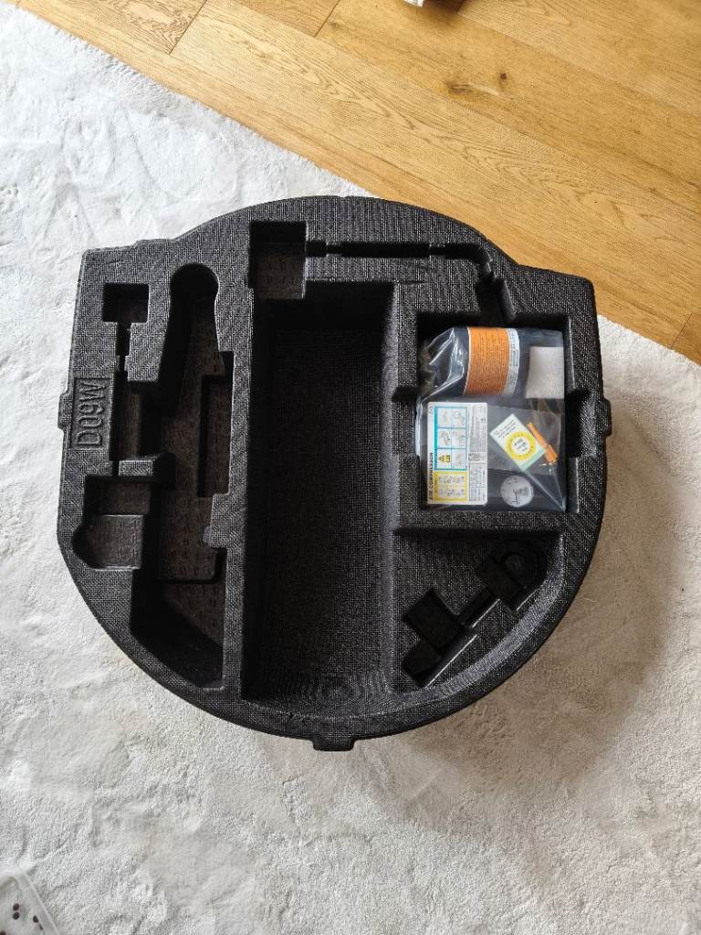 Mazda 2 boot floor trim