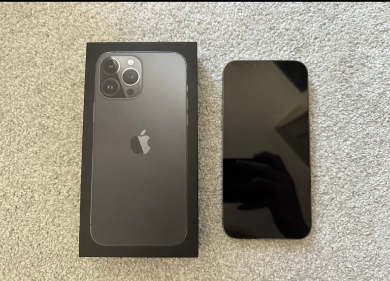 Apple iPhone 13 Pro Max - Graphite - Great Condition