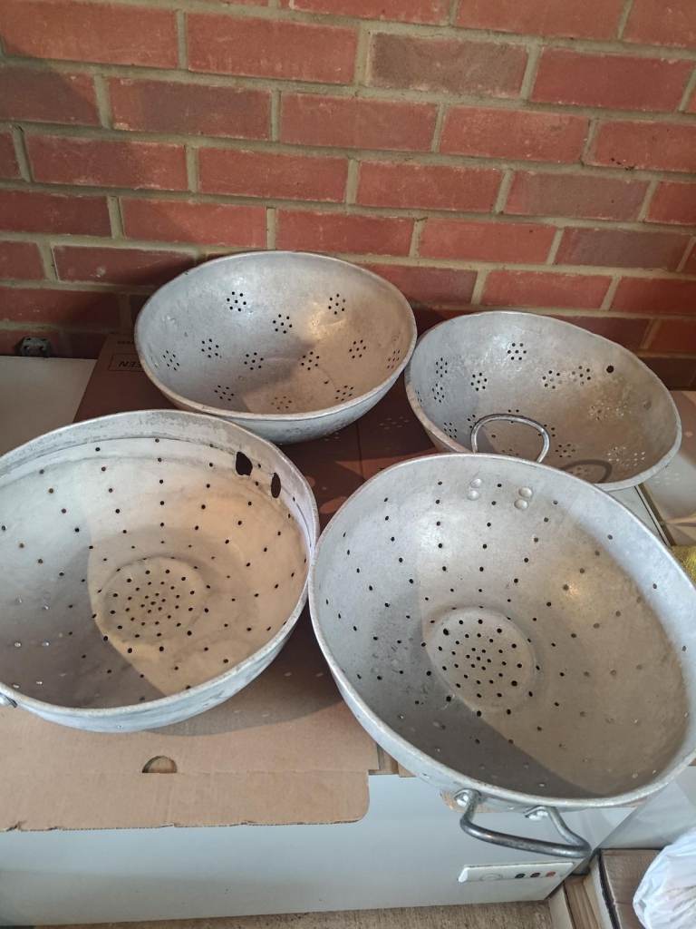 heavy duty aluminium colander mid