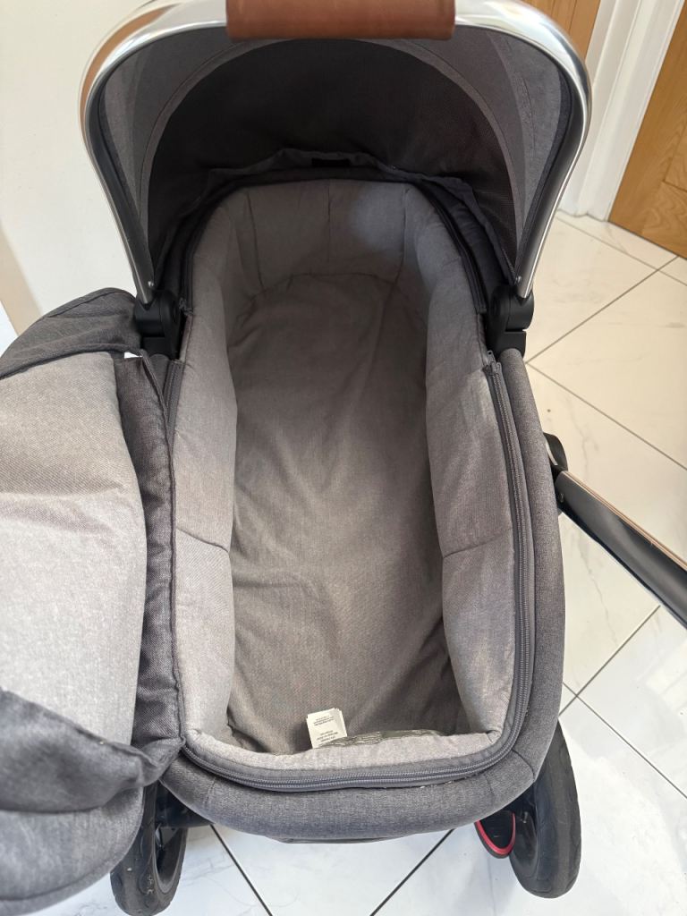 Mamas & Papas Ocarro Pram