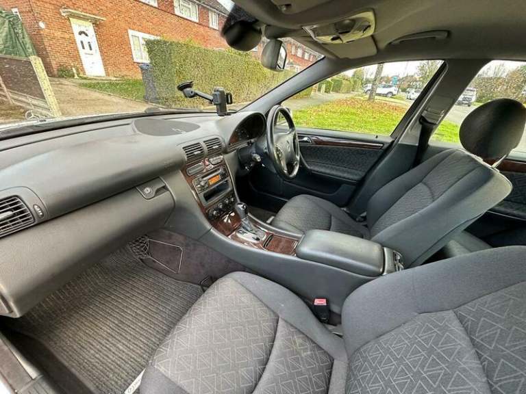 2003 Mercedes-Benz C Class 1.8 C180 Kompressor Elegance SE 4dr Petrol Automatic