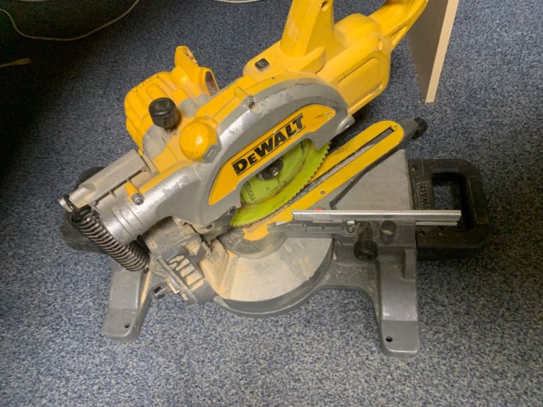 DEWALT Mitre Saw – Good Working Condition