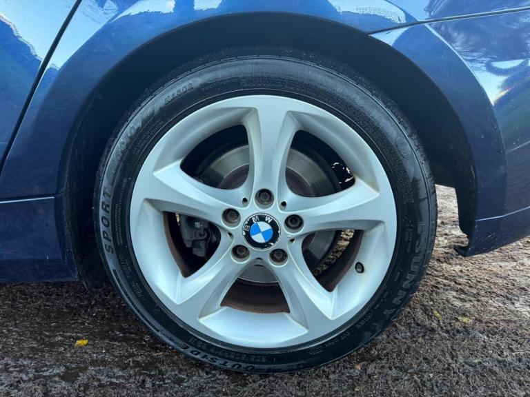 BMW 1 SERIES 2.0 118d SE Euro 5 (s/s) 5dr 2011