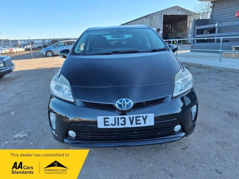2013 Toyota Prius 1.8 Saloon 4dr Petrol Hybrid CVT (120 g/km, 70 bhp) HYBRID ELECTRIC Automatic