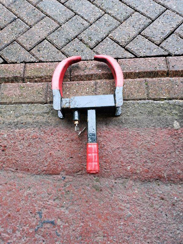 WHEEL CLAMP 