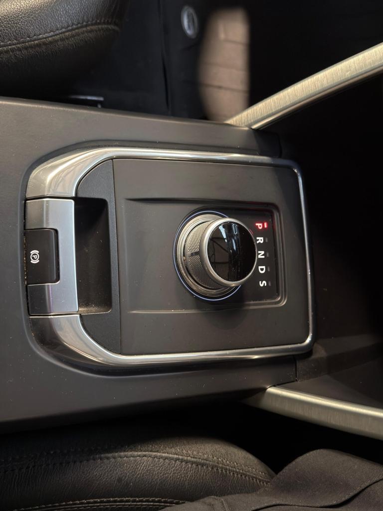 2016 Land Rover Discovery Sport 2.0 TD4 180 SE Tech 5dr Auto ESTATE DIESEL Automatic