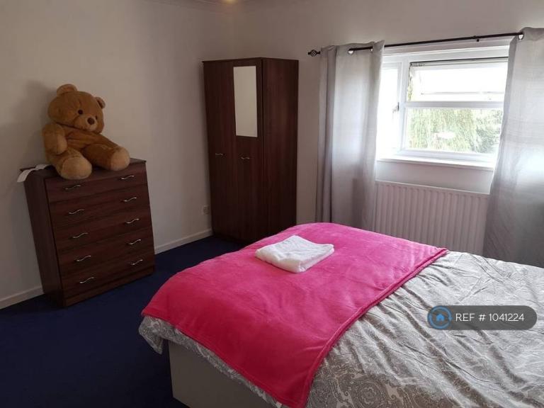 1 bedroom in Conniburrow Boulevard, Milton Keynes, MK14 (#1041224)