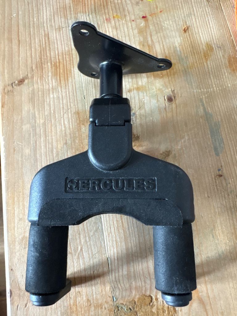 Hercules Guitar Hanger