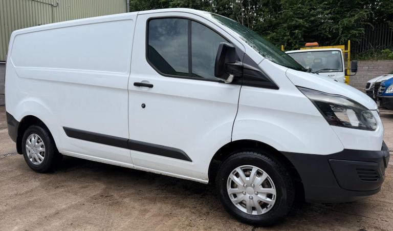 Ford Transit Custom 2.2 TDCi 270 Panel Van 5dr Diesel Manual L1 H1 (186 g/km, 123 bhp) Diesel Manual