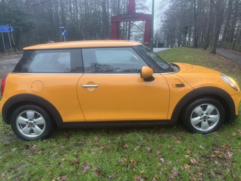 MINI HATCH 1.2 One 3-Door Hatch Orange Manual Petrol 2015