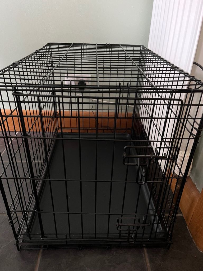 Dog crate 