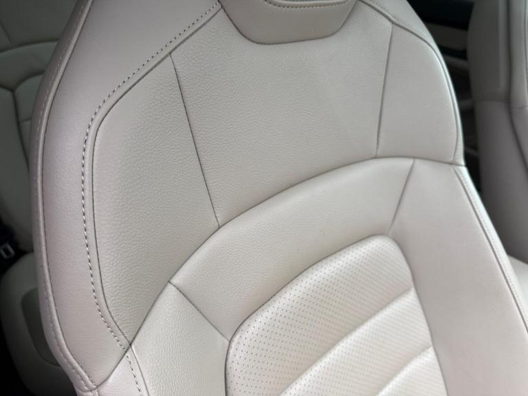 2022 Porsche Taycan Performance Plus 93.4kWh 4S Saloon 4dr Electric Auto 4WD (11kW Charger) (57 S...