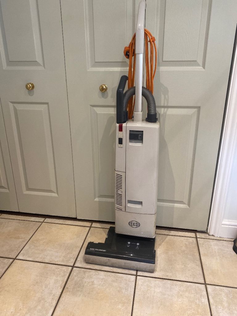 Sebo 370 Comfort Upright Vacuum Cleaner – Good Condition