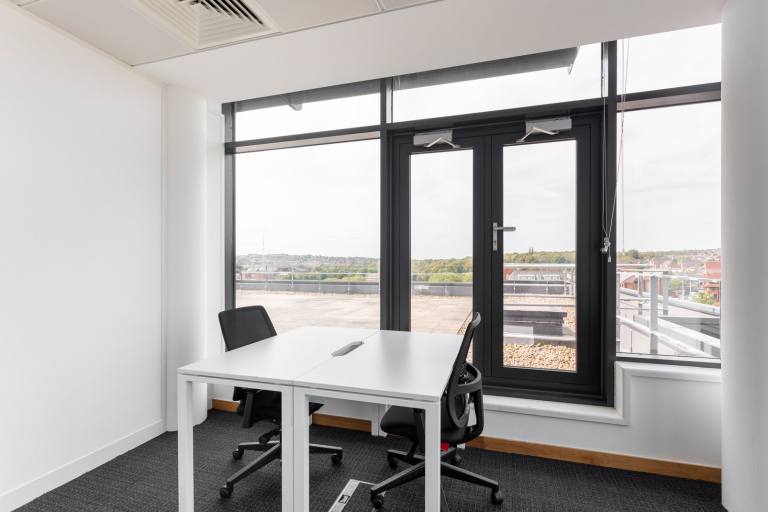 Bolton - BL1 2AX \ Small Office Space for 1 Person