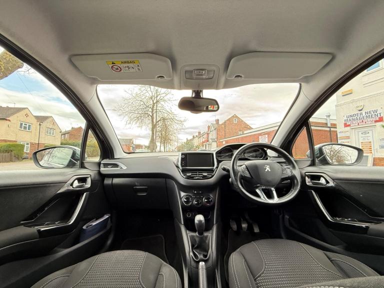 2016 Peugeot 208 1.2 PureTech 110 Allure 3dr HATCHBACK PETROL Manual