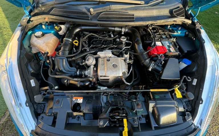 2016 (66) FORD FIESTA 1.0T TITANIUM GENUINE 45,000 MILES SAT NAV HEATED SEATS! 