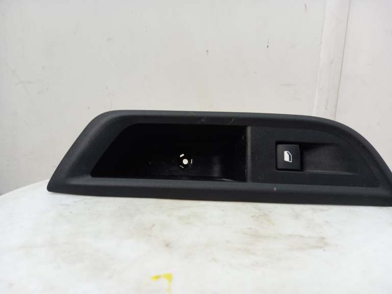 Vauxhall Frontera Electric Window Switch 2024-2026 5 Door Hatchback