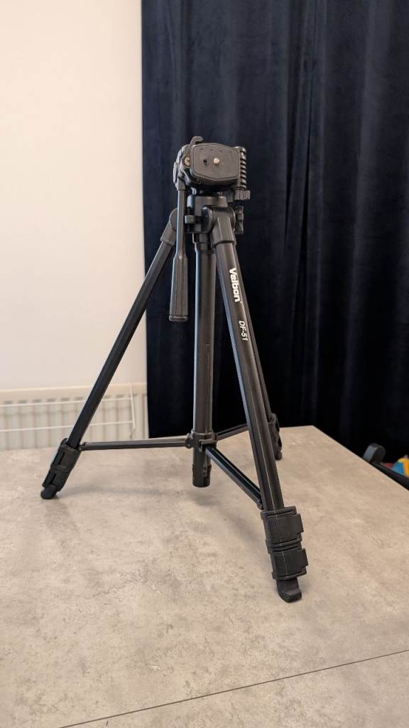 Velbon DF-51 Tripod 