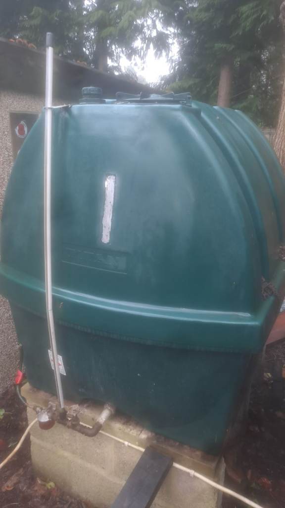 TiTan 1250ltr oil tank