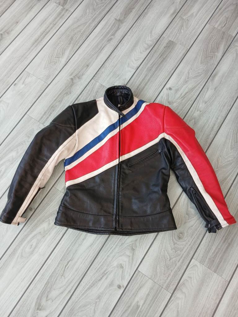 Motorcycle jacket